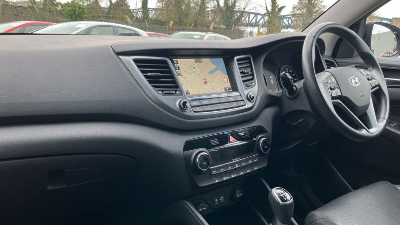 Hyundai Tucson 1.7 CRDi Blue Drive Premium 5dr 2WD Diesel Estate